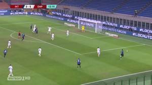 国米1-0领先！桑切斯禁区内头球破门首开记录
