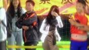 裁判，这不给红牌罚下＋进球无效吗